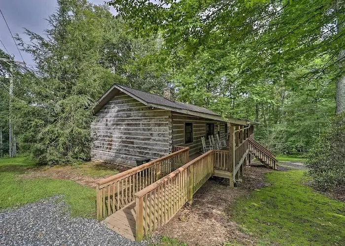 Cozy \'Grey Fox\' Cabin Between Boone & Blowing Rock