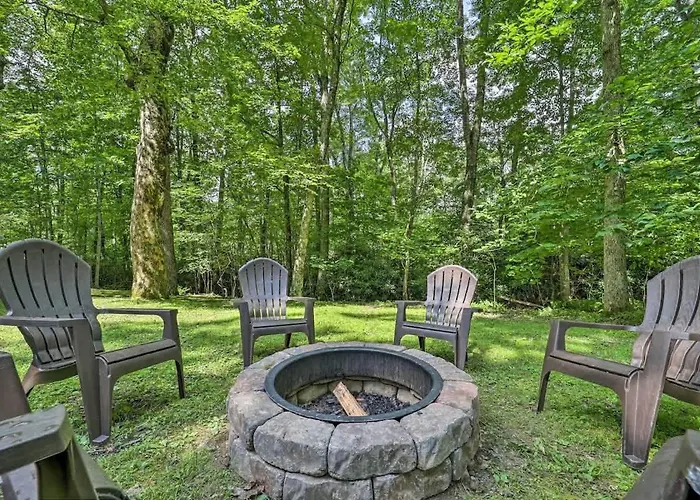 Cozy \'Grey Fox\' Cabin Between Boone & Blowing Rock