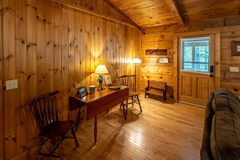 Ferienhaus Cozy 'grey Fox' Between Boone & *